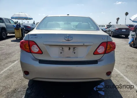 2009 Toyota Corolla Base z USA, uszkodzony, nr VIN 2T1BU40E09C101543